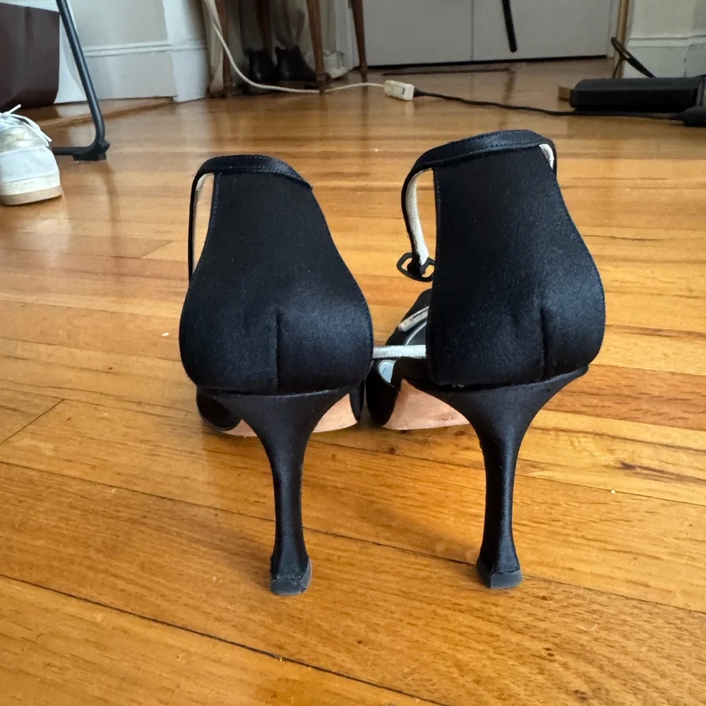 Manolo Blahnik Black Satin Slingback Pumps with Crystal Accent